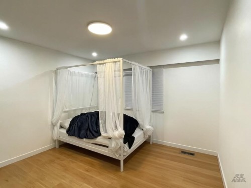 1483 54 Street, Delta, BC - Indoor With Storage
