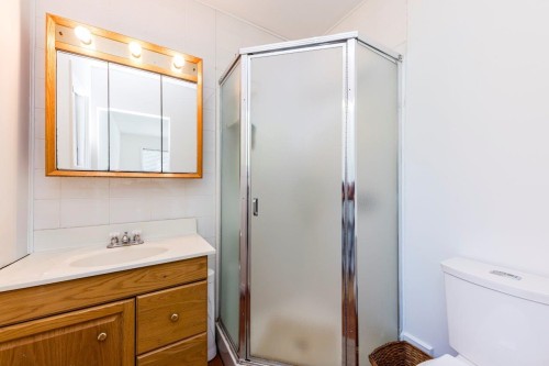 1140 Pinewood Crescent, North Vancouver, BC - Indoor Photo Showing Bathroom