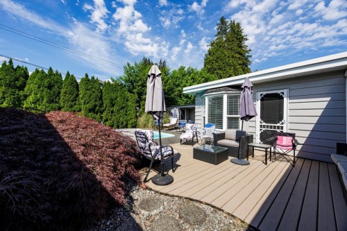 1140 Pinewood Crescent, North Vancouver, BC - Outdoor With Deck Patio Veranda