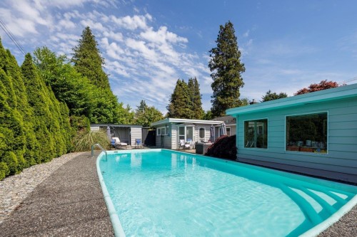 1140 Pinewood Crescent, North Vancouver, BC - Outdoor With In Ground Pool