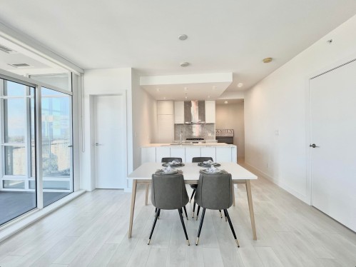 3010-4670 Assembly Way, Burnaby, BC 