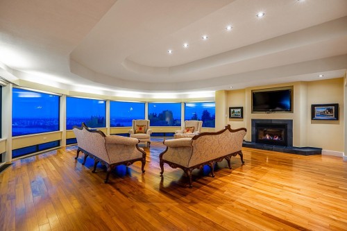 1542 Chartwell Drive, West Vancouver, BC 