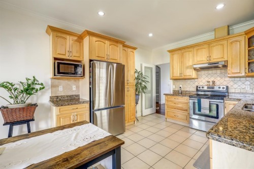 7448 17Th Avenue, Burnaby, BC 
