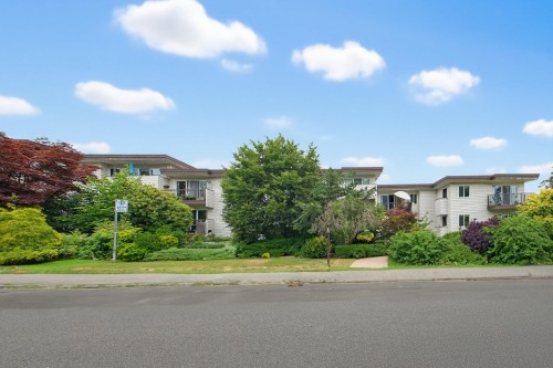 301-2125 2nd Avenue W Vancouver, BC V6K 1H7