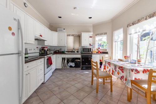 731 Gatensbury Street, Coquitlam, BC 