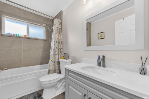 1318 Mclellan Drive, Coquitlam, BC 