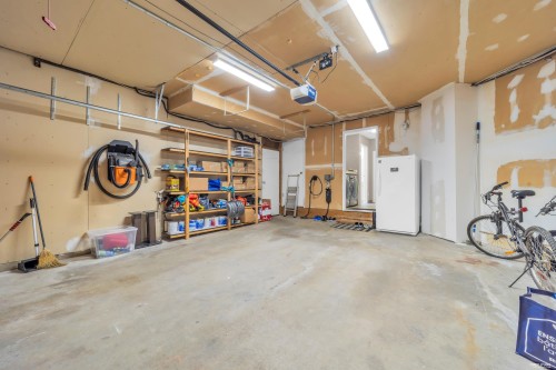 1318 Mclellan Drive, Coquitlam, BC 