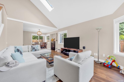 1318 Mclellan Drive, Coquitlam, BC 
