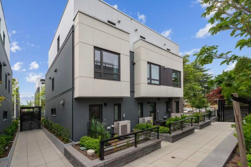 6292 Oak Street, Vancouver, BC 