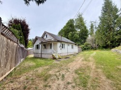 667 Dougall Road Gibsons, BC V0N 1V8