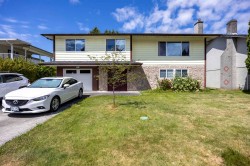 7111 Cavelier Court  Richmond, BC V7C 4J7