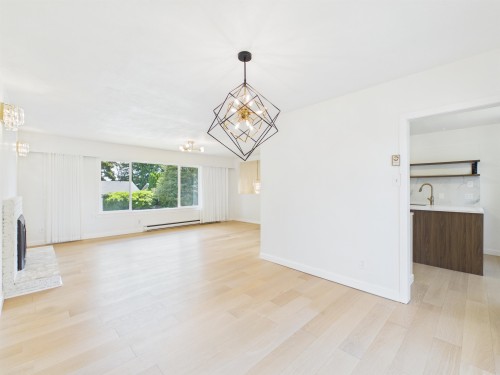 7111 Cavelier Court, Richmond, BC 
