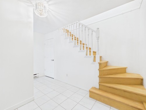 7111 Cavelier Court, Richmond, BC 