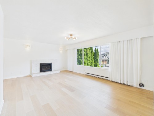 7111 Cavelier Court, Richmond, BC 
