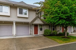 15-23085 118 Avenue Maple Ridge, BC V2X 3J7