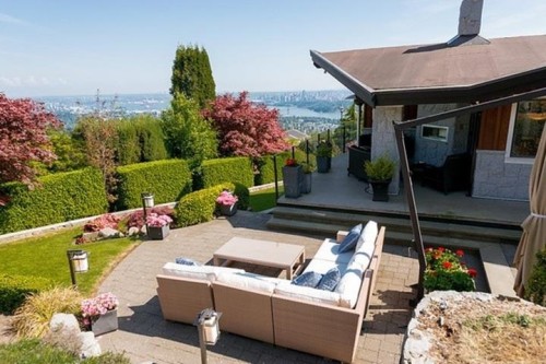 1403 Chippendale Road, West Vancouver, BC 