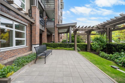 202-22577 Royal Crescent, Maple Ridge, BC - Outdoor