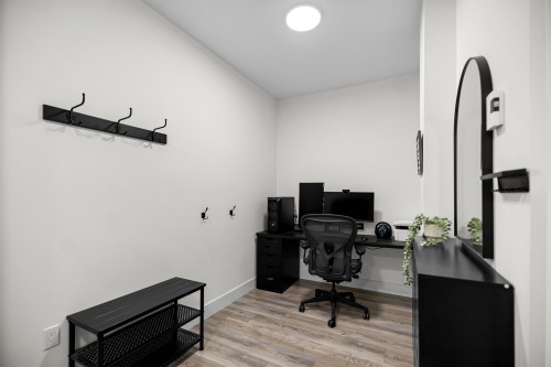 202-22577 Royal Crescent, Maple Ridge, BC - Indoor
