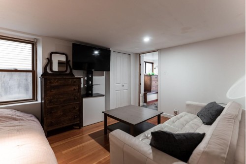 2110 Alberta Street, Vancouver, BC 