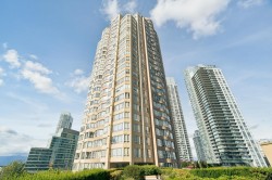 2205-6220 Mckay Avenue Burnaby, BC V5H 4M8