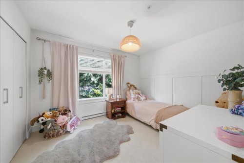 5743 St George Street, Vancouver, BC 