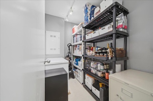 5743 St George Street, Vancouver, BC 
