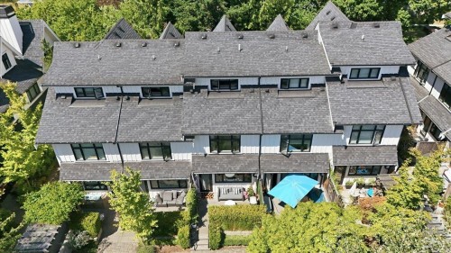 5743 St George Street, Vancouver, BC 