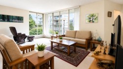 503-2020 Fullerton Avenue  North Vancouver, BC V7P 3G3