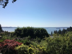 3519 Mathers Avenue  West Vancouver, BC V7V 2K8