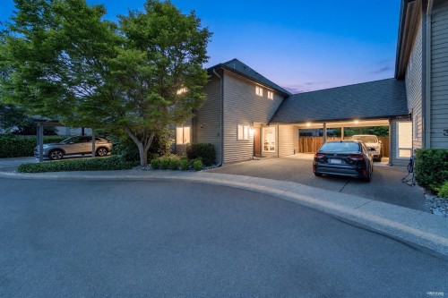 2-8631 No.3 Road  Richmond, BC V6Y 2E6