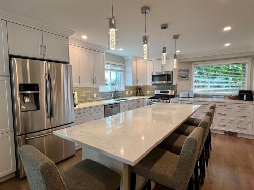 1253 Bluff Drive, Coquitlam, BC 