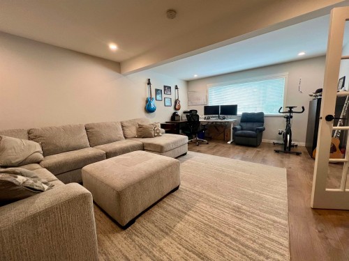 1253 Bluff Drive, Coquitlam, BC 