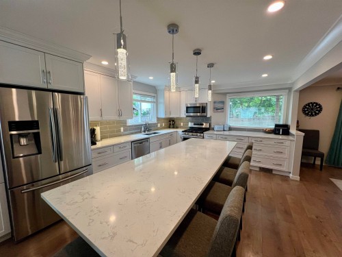 1253 Bluff Drive, Coquitlam, BC 