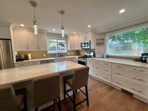 1253 Bluff Drive, Coquitlam, BC 