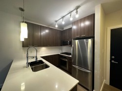 1103-2955 Atlantic Avenue Coquitlam, BC V3B 0B9