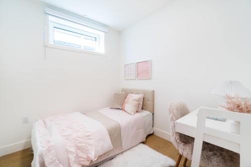 104-1550 3Rd Avenue E, Vancouver, BC 