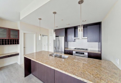 1707-7088 18Th Avenue, Burnaby, BC 