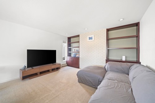 6800 Grant Place, Burnaby, BC 