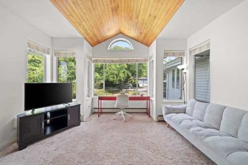 6800 Grant Place, Burnaby, BC 