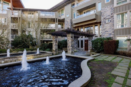 208-560 Raven Woods Drive  North Vancouver, BC V5G 2T3