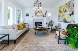 1674 Evelyn Street North Vancouver, BC V7K 1T8