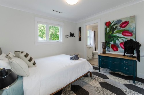 1674 Evelyn Street, North Vancouver, BC 