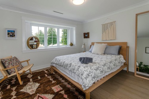 1674 Evelyn Street, North Vancouver, BC 