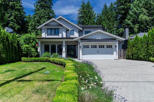 1674 Evelyn Street, North Vancouver, BC 