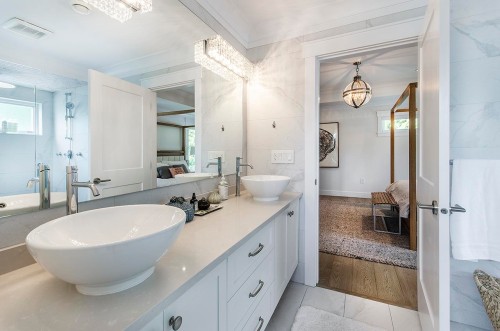 1674 Evelyn Street, North Vancouver, BC 