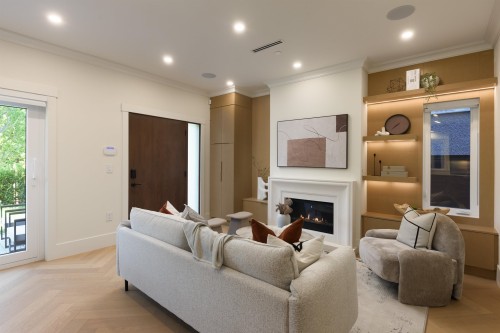 1-258 19 Avenue E, Vancouver, BC 