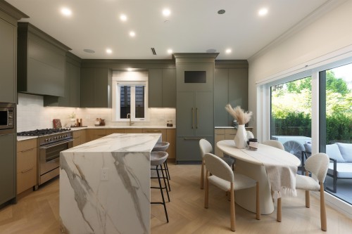 1-258 19 Avenue E, Vancouver, BC 