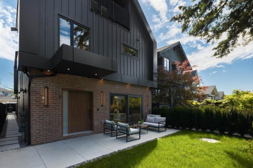 1-258 19 Avenue E, Vancouver, BC 