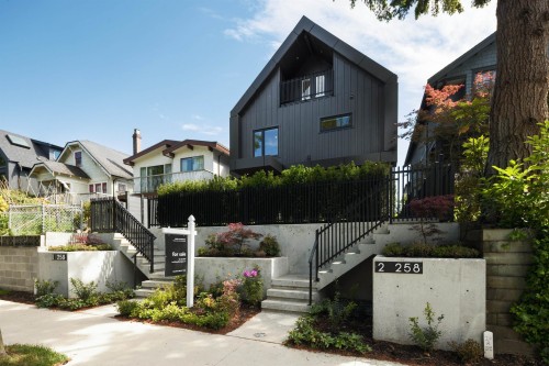 1-258 19 Avenue E, Vancouver, BC 