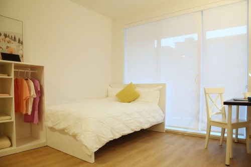 4Xx-9888 University Crescent, Burnaby, BC 
